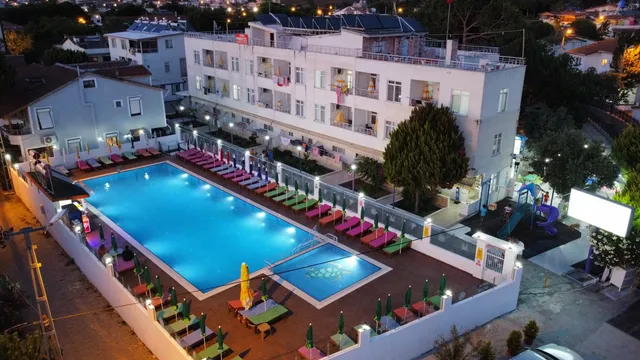 Avşa | Aydın Motel | Avşa Adasinda HavuzluOtelBalıkesirde Oteller