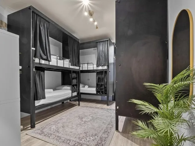 Azzurro Pod Hotel - City Darling Harbour