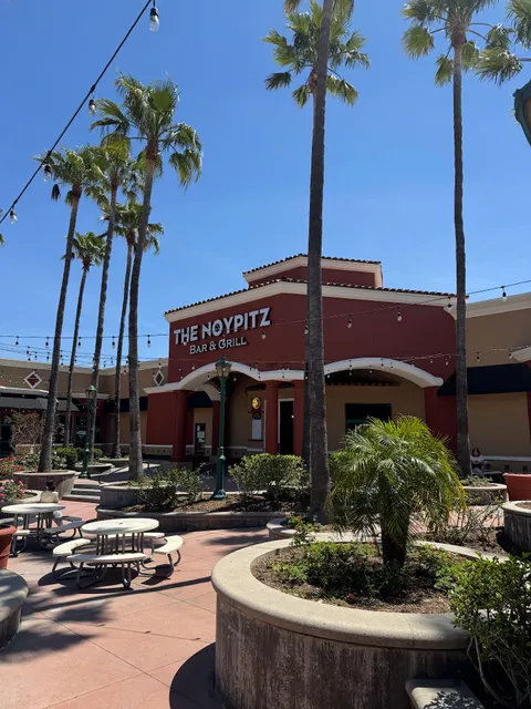 The Noypitz Bar & Grill