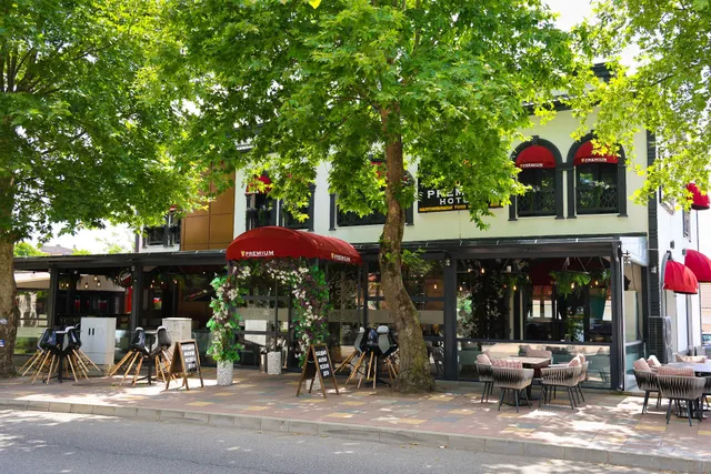 PREMIUM Hotel, Mediterranean Food & Mezze Bar