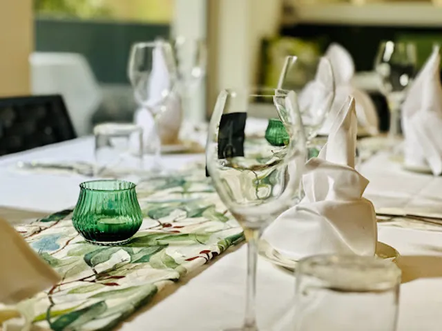 Songbirds Restaurant