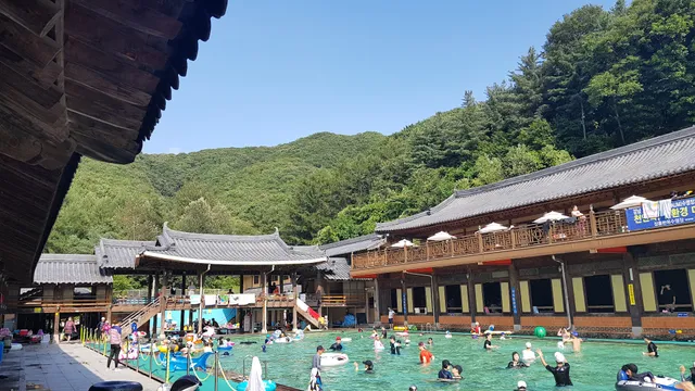 Jangheung Hanok Swimming Pool