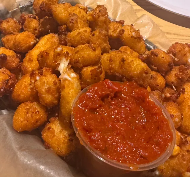 Murphy's Pub & Sports Bar