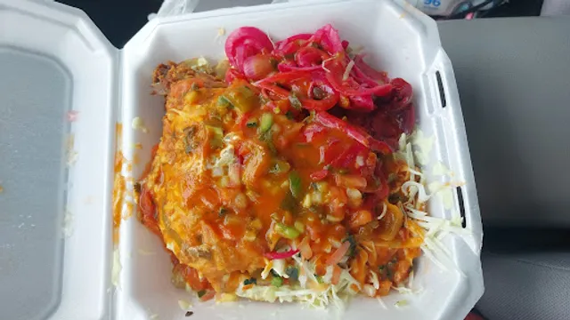 Antojitos Hondureños Latin (Food Truck)