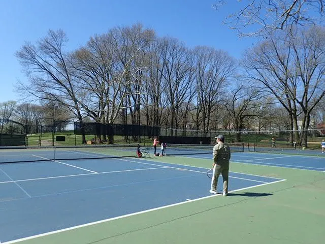 Silver Lake Tennis Courts