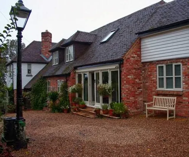 Hunny Lodge Bed and Breakfast