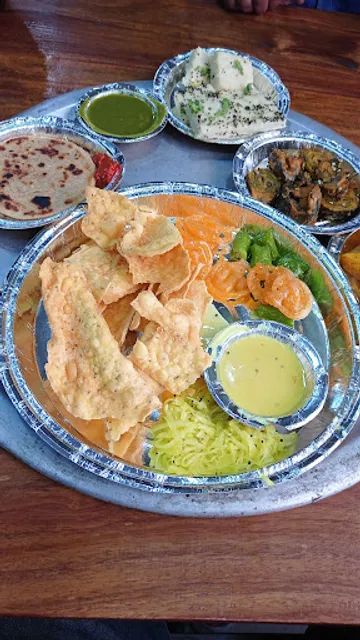 khana Khazana Vegi Caters