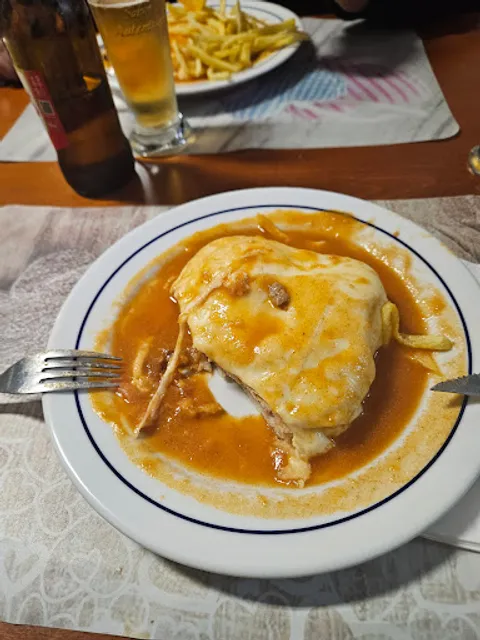 Fragata - O Rei das Francesinhas