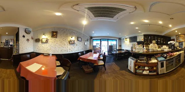 トラットリア モンテネーゼ