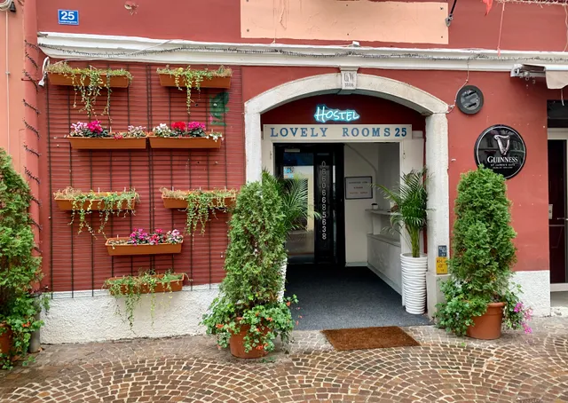 Hostel Lovely Rooms city centre
