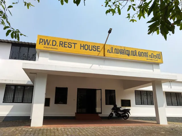 Goverment of Kerala PWD Rest House Ernakulam