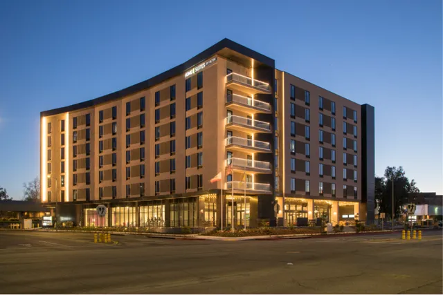 Home2 Suites by Hilton Woodland Hills Los Angeles