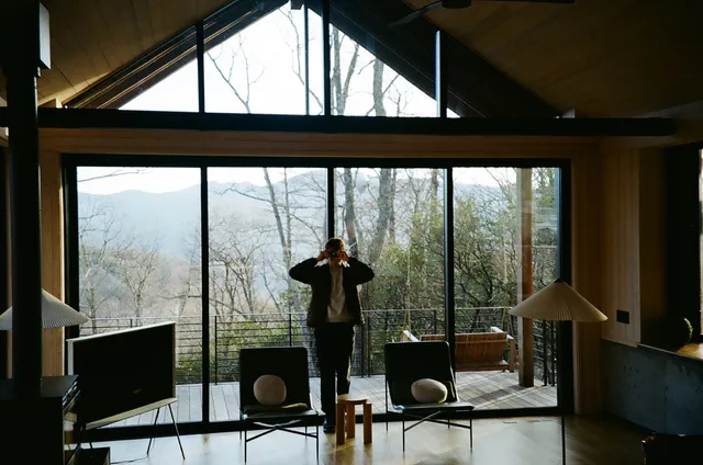 Black Mountain Cross Cabin