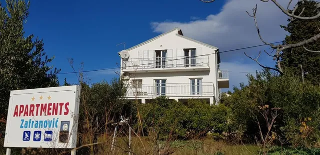 Apartments Zafranović