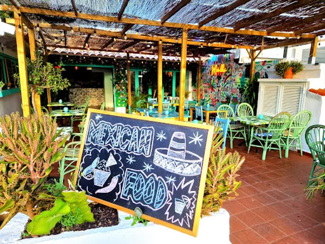 La Casa De Las Flores