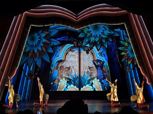 Mickey and the Wondrous Book