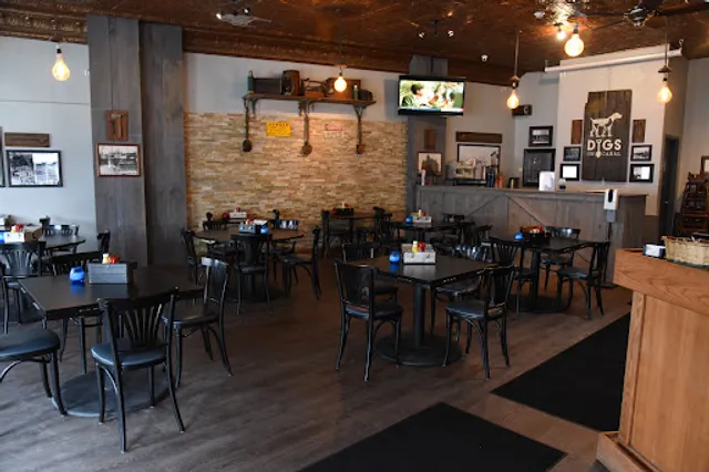 Digs on Canal feat. Gelsosomo's Pizza