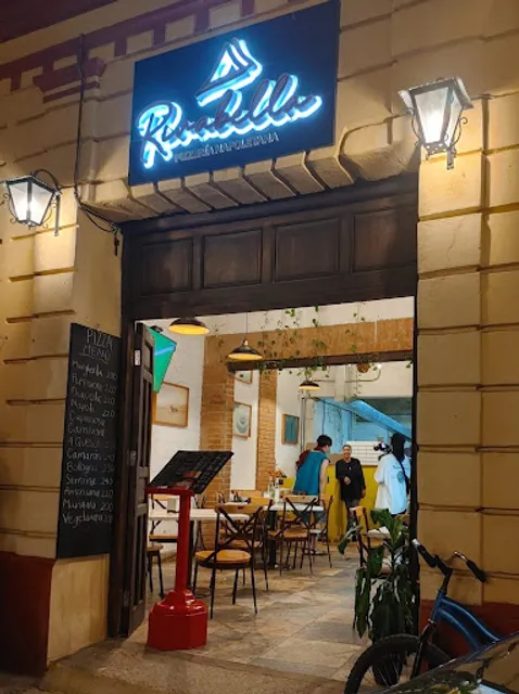 Pizzería y Terraza Rivabella