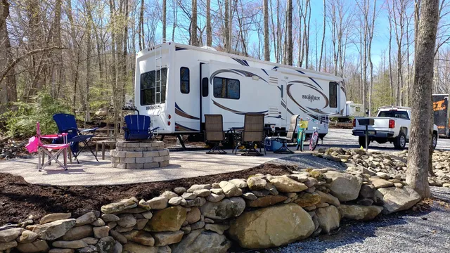 Gatlinburg East / Smoky Mountain KOA Holiday