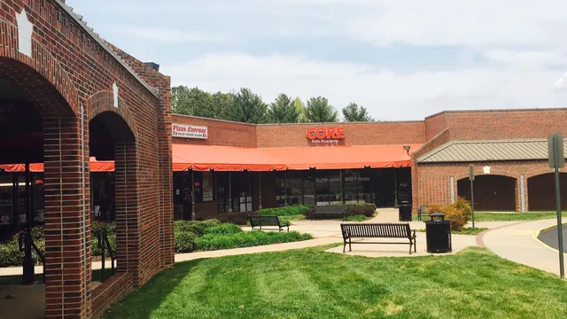 Quioccasin Station Shopping Center