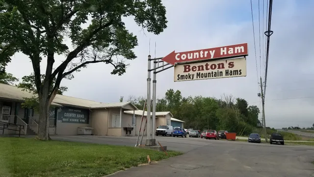 Benton's Smoky Mountain Country Hams & Bacon