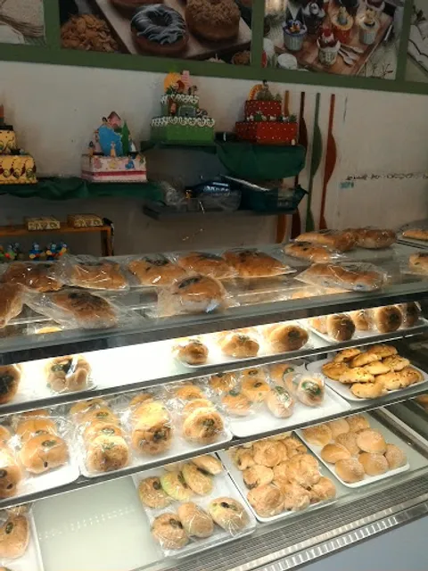 Majestyk Bakery, Jl. Jend Gatot Subroto Medan