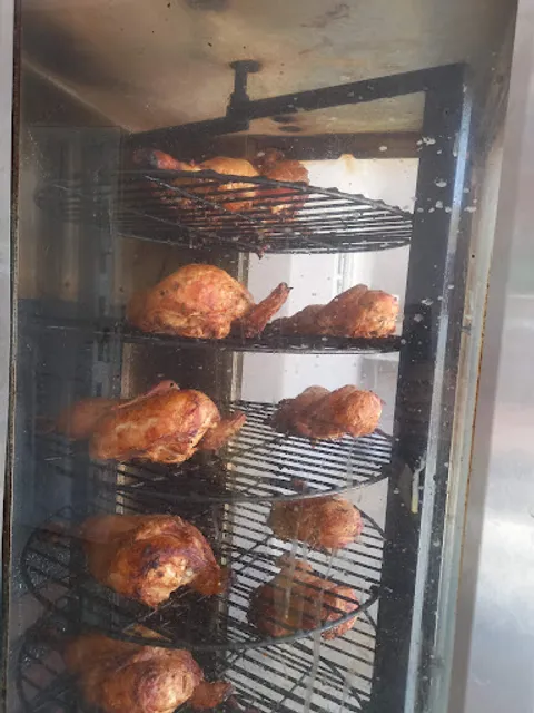 Restaurante Garagem Vô Eni PF marmitas frango assado