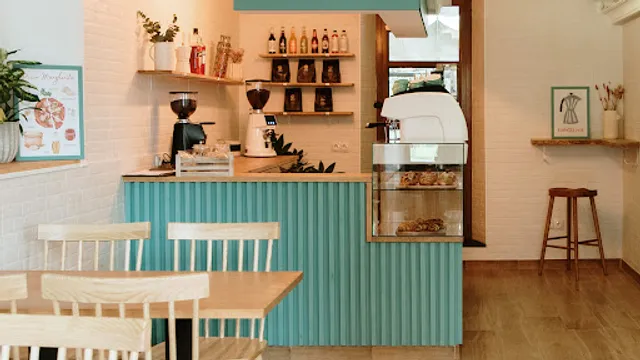 Caffè Latte | Brunch & Coffee