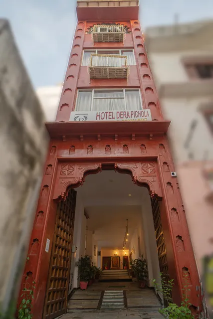 DERA PICHOLA- A Lake Facing Boutique Hotel