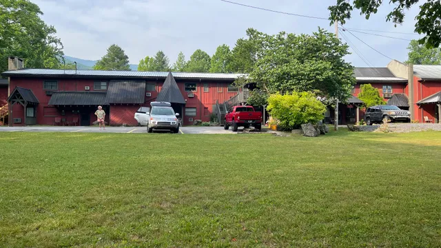 Laurel Springs Resort