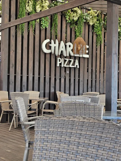 Charlie Pizza
