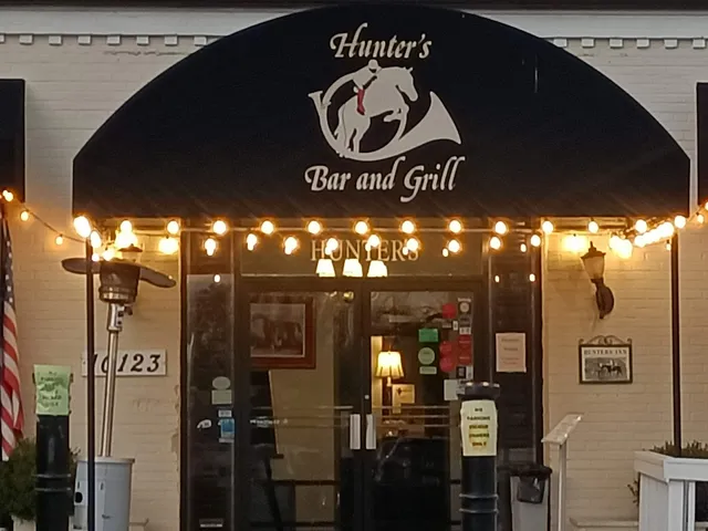 Hunter’s Bar and Grill