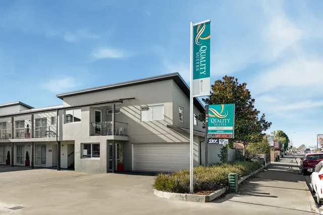 Quality Suites Amore (Amore Motor Lodge)