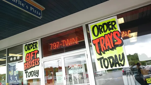 Charlie's Pizza Washington Mills