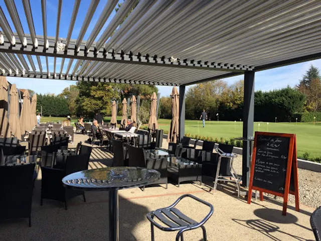 LE RESTAURANT DU GOLF LES TUMULUS