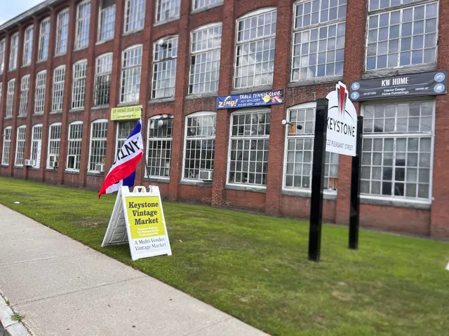 Keystone Vintage Market Formerly Vintage Cellar East