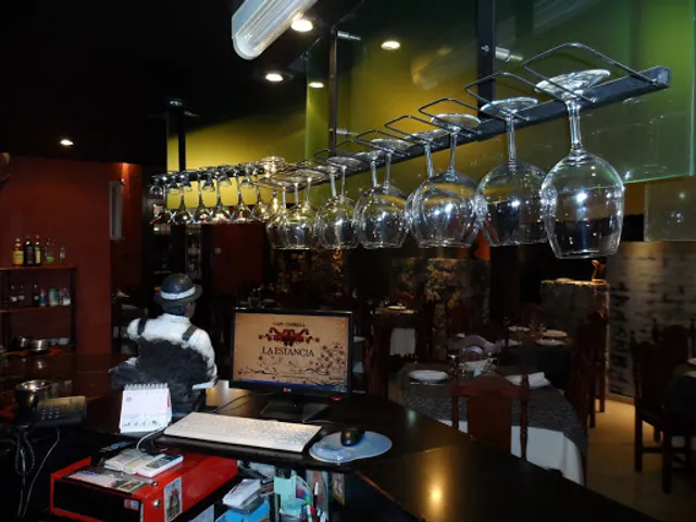 La Estancia Parrilla - Restaurante Parrilla Jujuy