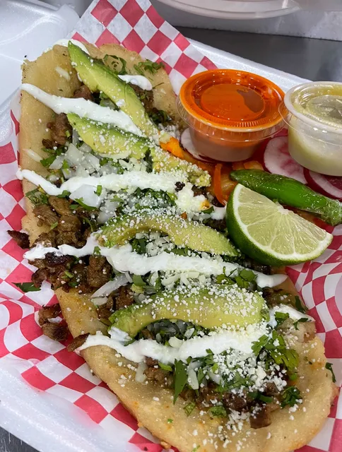 Molcajetes Food Truck