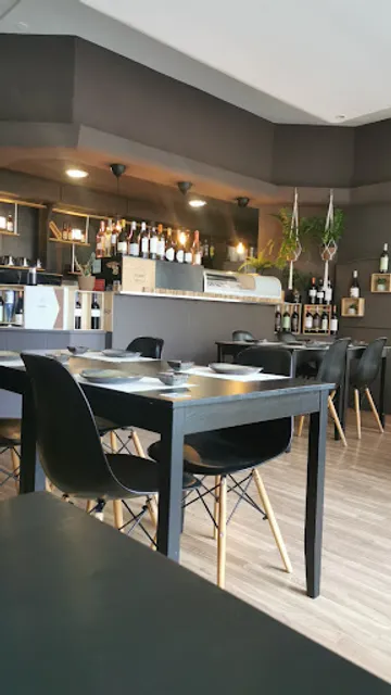 Restaurante Japonês - CANTINHO DO SUSHI