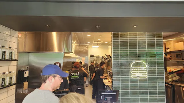 Shake Shack Studio City