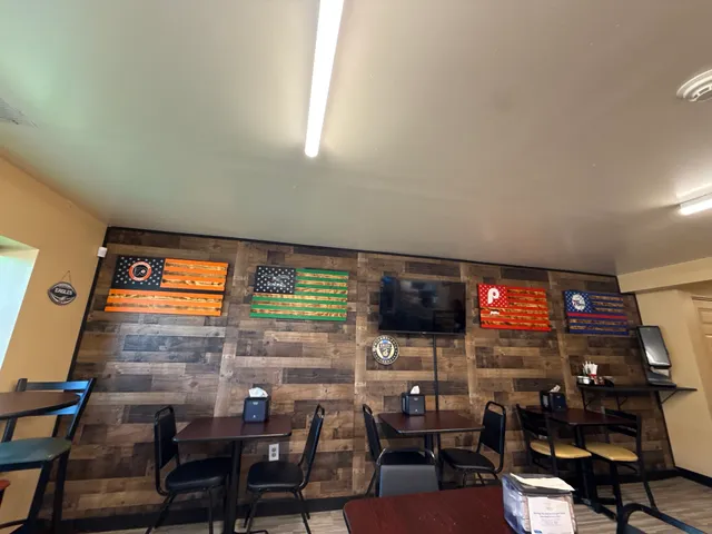 Lorenzo’s III pizza steaks & hoagies