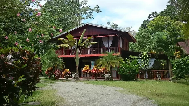 Cabinas Nirvana Ecolodge