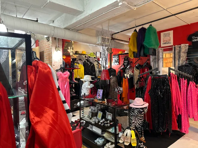 TransitionalWomanBoutique