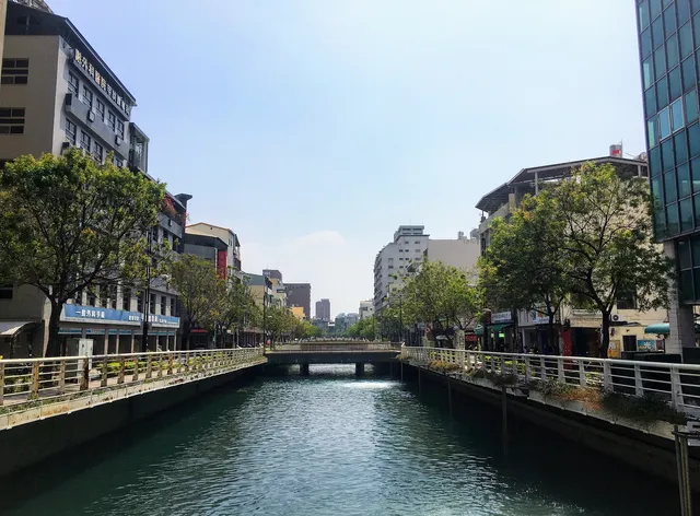 R10環保文旅｜節省預算必選｜商務｜輕旅｜獨立筒床墊｜六合夜市｜高雄車站｜近捷運｜高雄合法旅館推薦