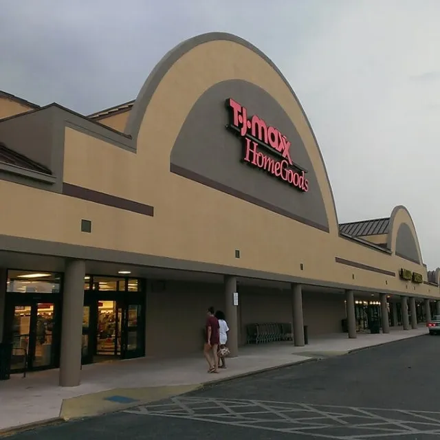 Tradewinds Shopping Center