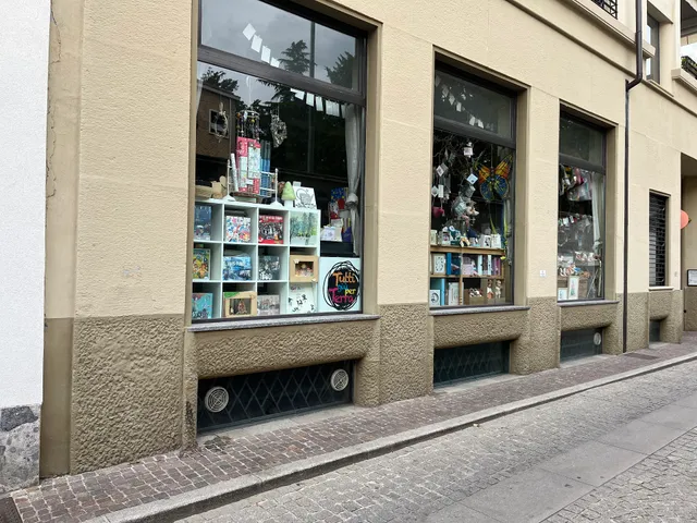 Libreria Tutti giù per Terra