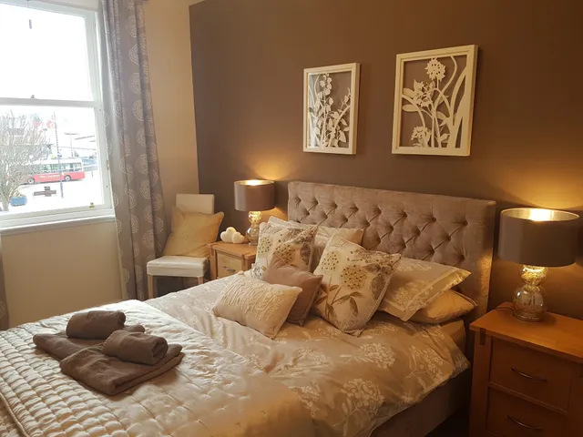 Lexington Apartments