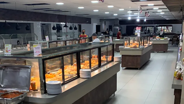 Restaurante e Lanchonete Paradouro 10