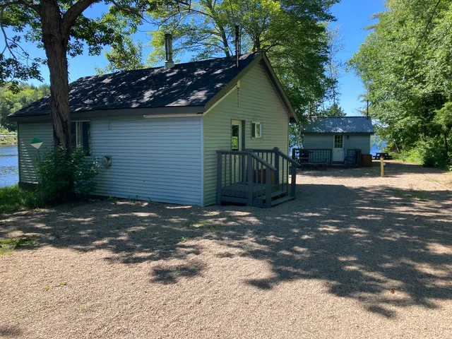 Firehouse Cottage Resort