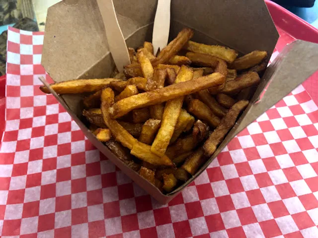 RC'S Boardwalk Fries & Ice Cream Parlour